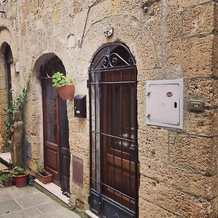 Apartamento Il Nido Di Polly Pitigliano Exterior foto